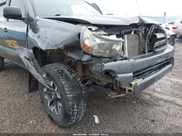 2010 Toyota Tacoma Base V6 მანქანა იყიდება აუქციონზე, vin: 3TMLU4EN7AM049806, აუქციონის ნომერი: 43933868