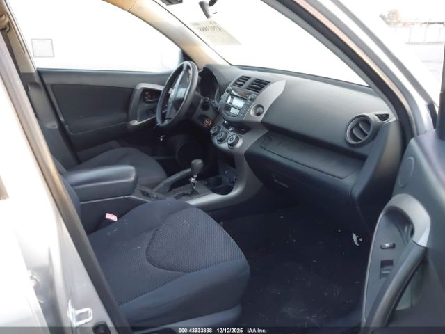 2007 TOYOTA RAV4 JTMZK32V875014477 Photo 4