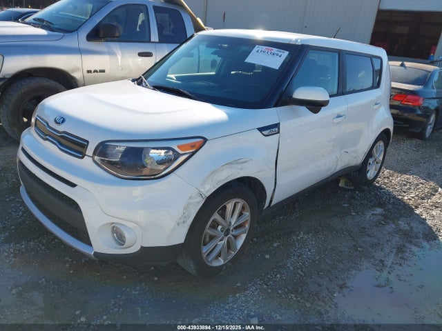 KIA SOUL + 2018 KNDJP3A51J7904007 Image 2