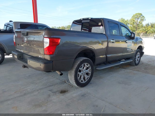 2017 NISSAN TITAN XD 1N6AA1F22HN510801 Photo 3