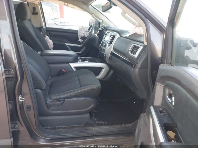 2017 NISSAN TITAN XD 1N6AA1F22HN510801 Photo 4