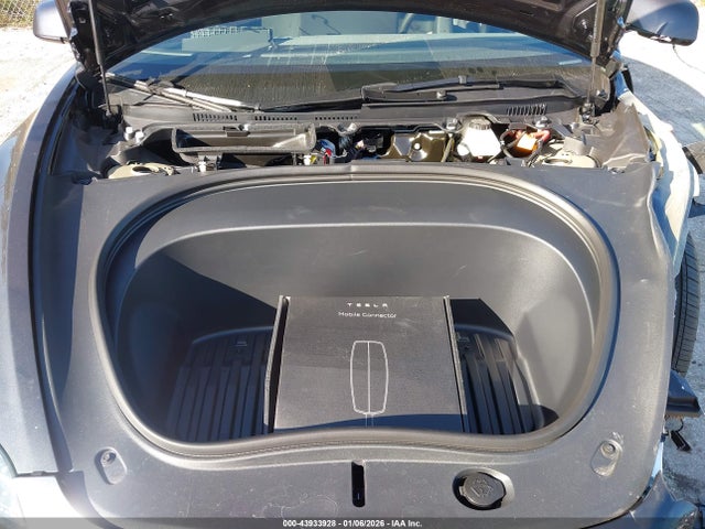 43933928 :رقم المزاد ، 5YJ3E1EAXTF116379 vin ، 2026 Tesla Model 3 Premium Rear-wheel Drive مزاد بيع