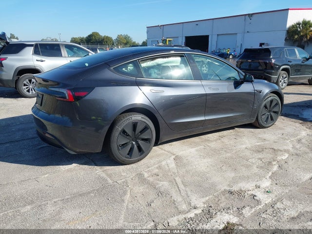 43933928 :رقم المزاد ، 5YJ3E1EAXTF116379 vin ، 2026 Tesla Model 3 Premium Rear-wheel Drive مزاد بيع