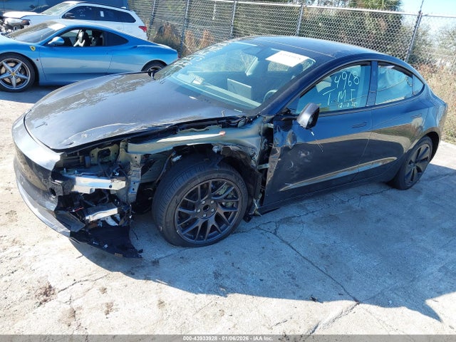 43933928 :رقم المزاد ، 5YJ3E1EAXTF116379 vin ، 2026 Tesla Model 3 Premium Rear-wheel Drive مزاد بيع