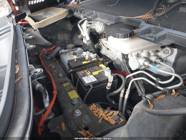 2021 TESLA MODEL Y 5YJYGDEE3MF076930 Photo 9