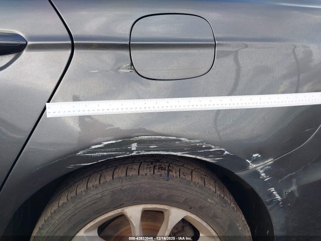 3FA6P0LU8KR274690 Ford Fusion Hybrid Se