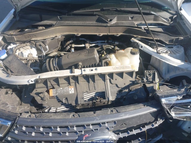 Ford EXPLORER XLT 2023 1FMSK7DH7PGC25427 Image 10