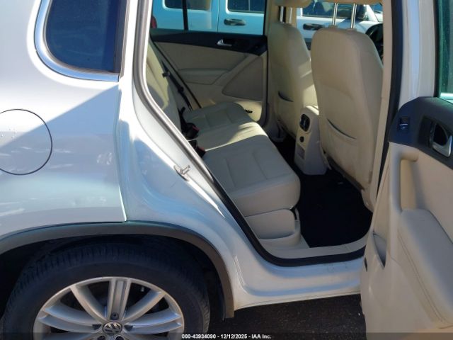 2014 VOLKSWAGEN TIGUAN WVGAV3AX2EW557592 Photo 7