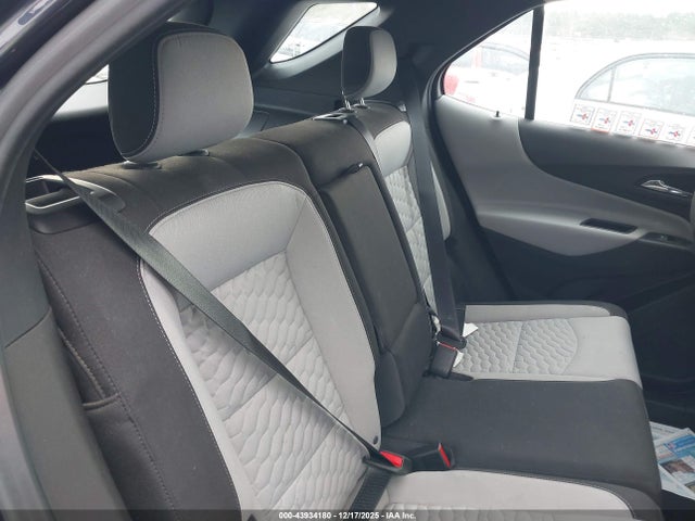 3GNAXHEV2KS517788 Chevrolet EQUINOX LS