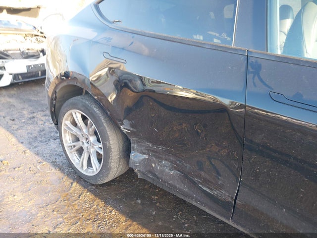 2024 TESLA MODEL Y 7SAYGDEE6RA239156 Photo 5