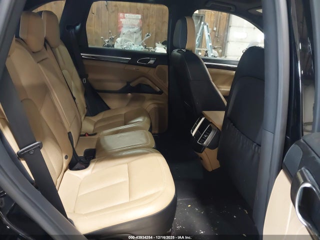 2016 PORSCHE CAYENNE WP1AA2A25GLA02461 Photo 7