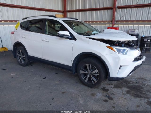 2018 TOYOTA RAV4 JTMRFREV4JD247742