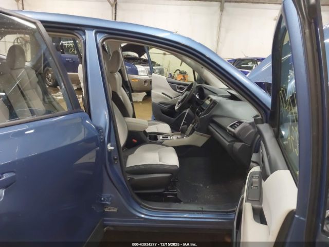 2023 SUBARU FORESTER JF2SKAACXPH429077 Photo 4