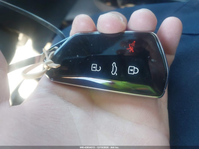 2022 VOLKSWAGEN ID.4 WVGGNPE26NP052987 Photo 10