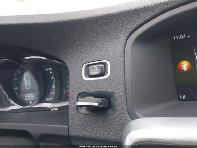 2016 VOLVO S60 YV1612TK5G2397889 Photo 10