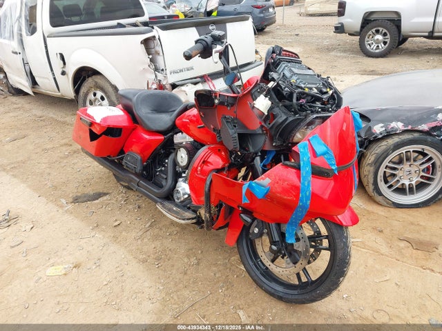 2015 HARLEY-DAVIDSON FLTRX 1HD1KHM10FB699528