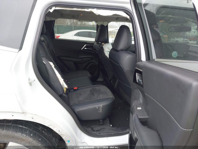 2023 MITSUBISHI OUTLANDER JA4J4UA87PZ060250 Photo 7