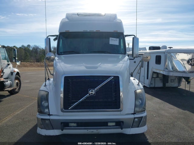 Aukcja sprzedaży 2009 Volvo Vn, vin: 4V4NC9EJ69N498809, numer aukcji: 43934391