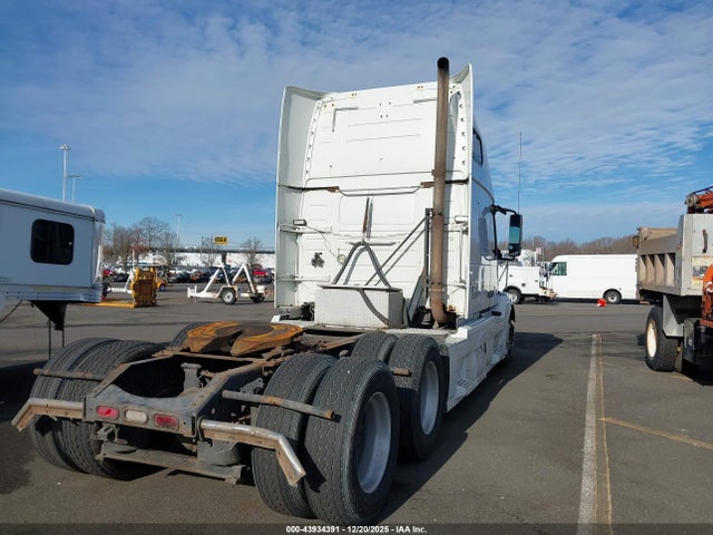 Aukcja sprzedaży 2009 Volvo Vn, vin: 4V4NC9EJ69N498809, numer aukcji: 43934391