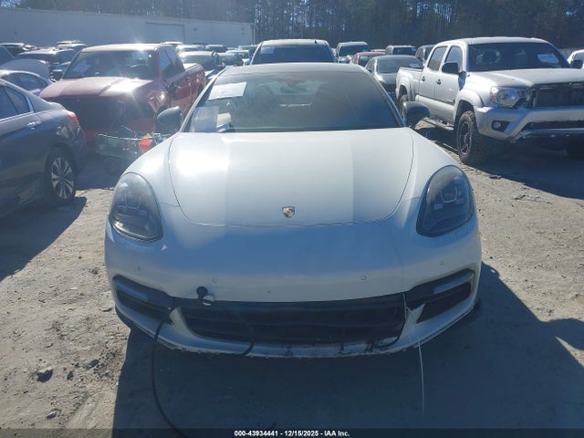 WP0AB2A76JL135151 Porsche Panamera 4s