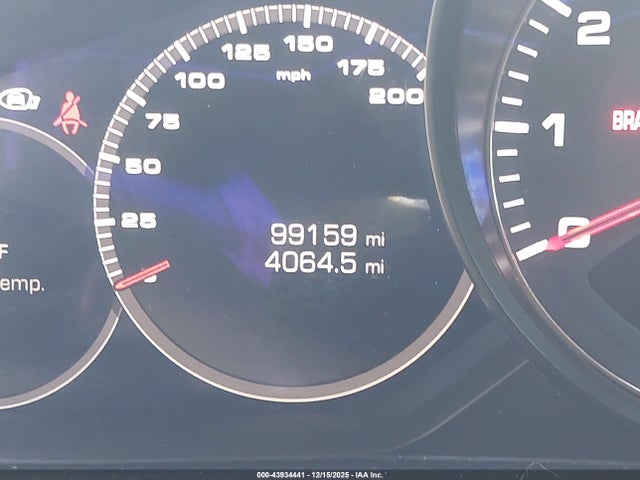 WP0AB2A76JL135151 Porsche Panamera 4s