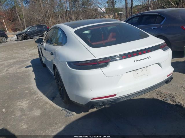 2018 PORSCHE PANAMERA WP0AB2A76JL135151 Photo 2