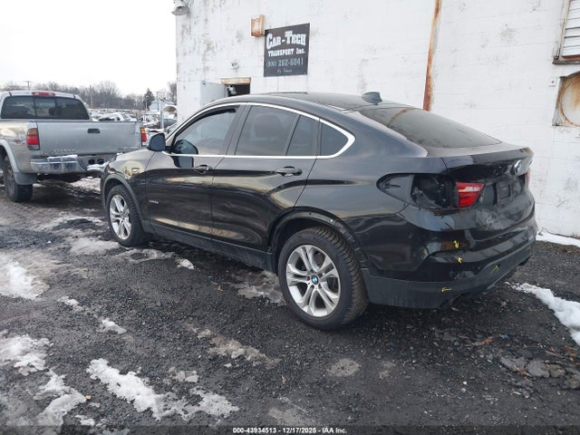 2016 BMW X4 5UXXW3C50G0R21567 Photo 2