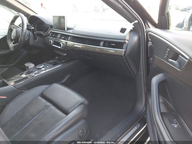 2018 AUDI S4 WAUC4AF44JA004255 Photo 4