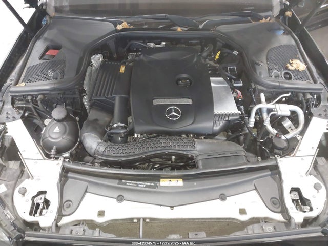 43934575 :رقم المزاد ، WDDZF4KB2HA060823 vin ، 2017 Mercedes-benz E 300 4matic مزاد بيع