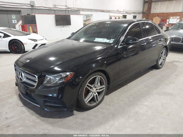 43934575 :رقم المزاد ، WDDZF4KB2HA060823 vin ، 2017 Mercedes-benz E 300 4matic مزاد بيع