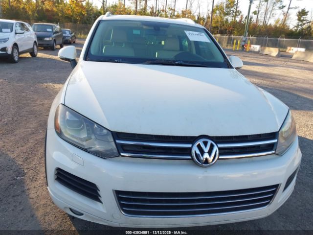 2011 VOLKSWAGEN TOUAREG WVGFF9BP1BD001382 Photo 5