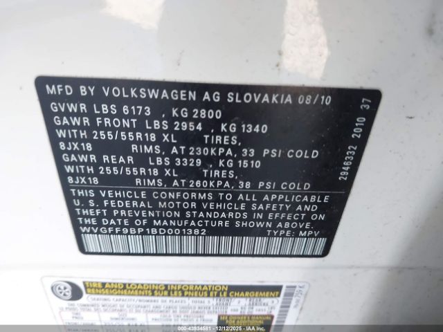 2011 VOLKSWAGEN TOUAREG WVGFF9BP1BD001382 Photo 8