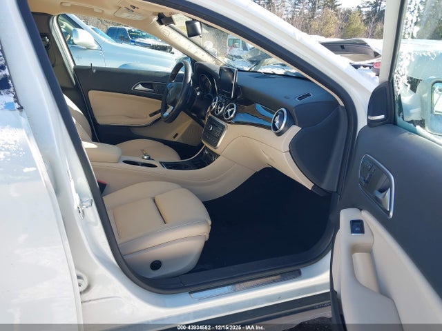 WDCTG4GB1HJ312321 Mercedes-Benz Gla 250 4matic
