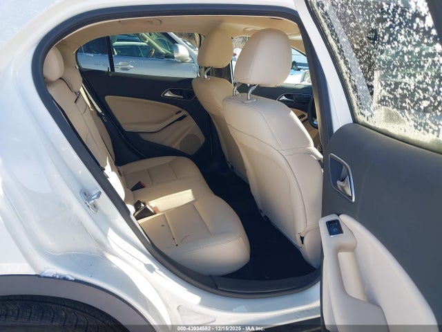 WDCTG4GB1HJ312321 Mercedes-Benz Gla 250 4matic