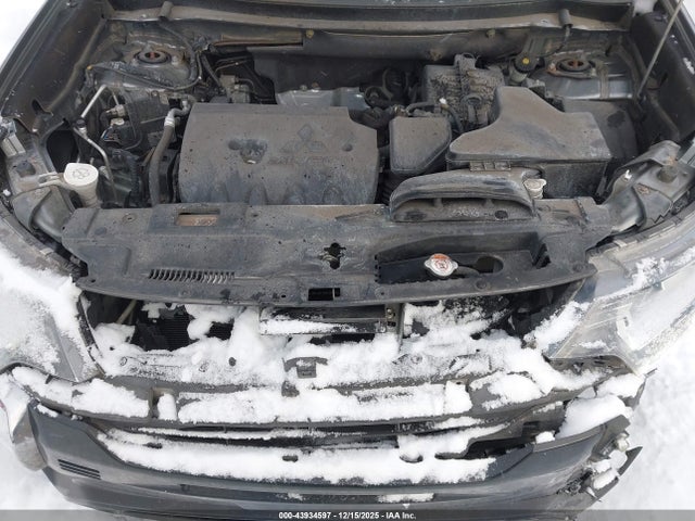 2020 MITSUBISHI OUTLANDER JA4AD3A32LZ041128 Photo 9