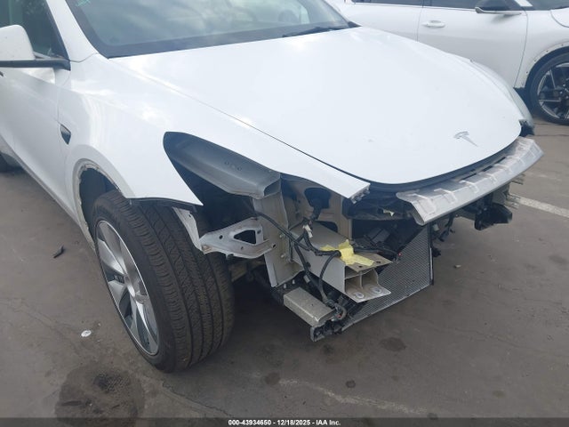 5YJYGAEE9MF255004 Tesla Model Y Long Range Dual Motor All-wheel Drive