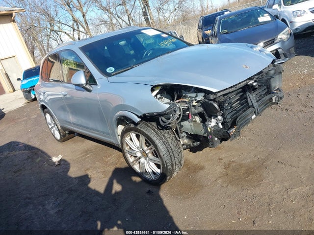 2018 PORSCHE CAYENNE WP1AA2A26JKA03518 Photo 0