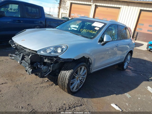 2018 PORSCHE CAYENNE WP1AA2A26JKA03518 Photo 1
