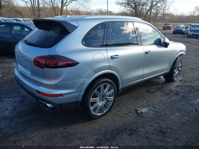 2018 PORSCHE CAYENNE WP1AA2A26JKA03518 Photo 3
