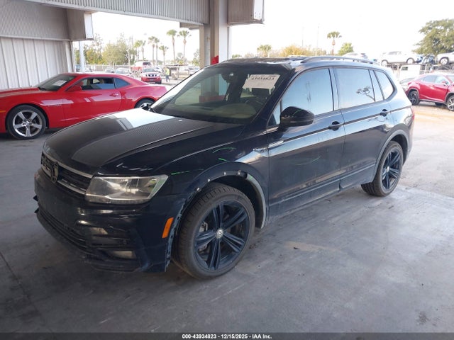 2019 VOLKSWAGEN TIGUAN 3VV3B7AX0KM082633 Photo 1
