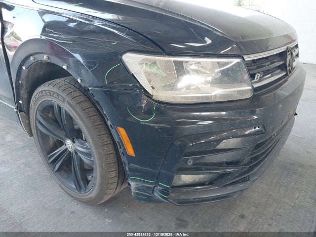 2019 VOLKSWAGEN TIGUAN 3VV3B7AX0KM082633 Photo 5