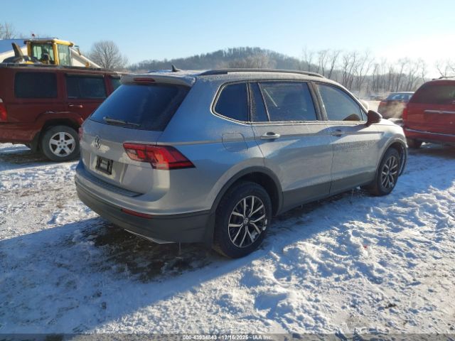 2021 VOLKSWAGEN TIGUAN 3VV1B7AXXMM130942 Photo 3