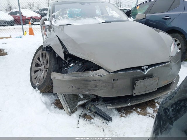 2016 TESLA MODEL S 5YJSA1E27GF143285 Photo 5