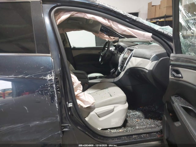 2016 CADILLAC SRX 3GYFNAE37GS517720 Photo 4