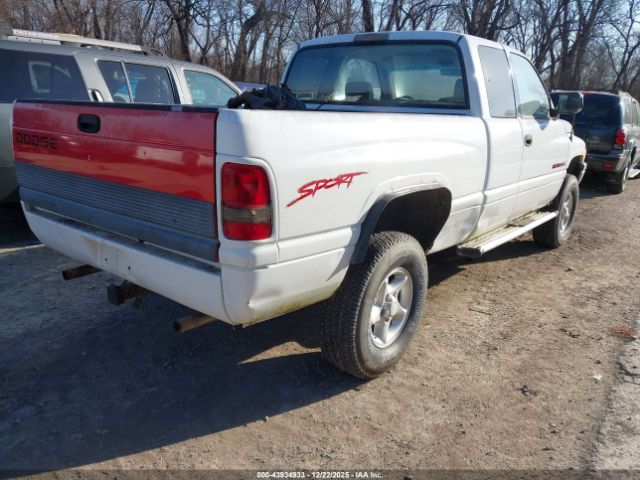 1997 DODGE RAM 1500 3B7HF13Y7VG803111 Photo 3