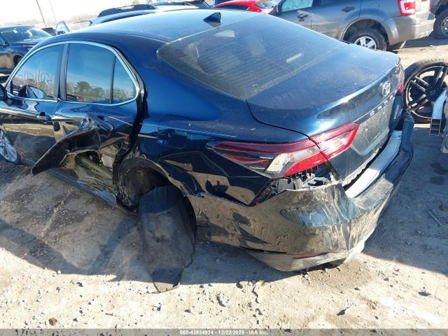 4T1C11AK5MU569937 Toyota CAMRY LE