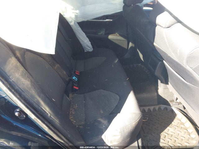 4T1C11AK5MU569937 Toyota CAMRY LE