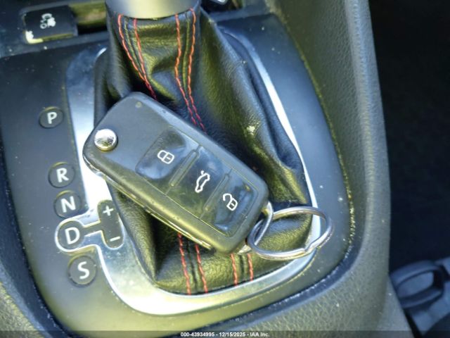 2013 VOLKSWAGEN GTI WVWHV7AJ2DW117313 Photo 10