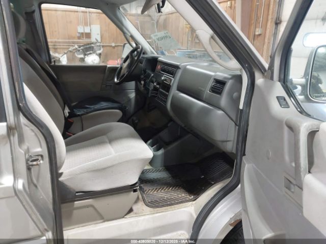 2000 VOLKSWAGEN EUROVAN WV2MH4703YH057718 Photo 4