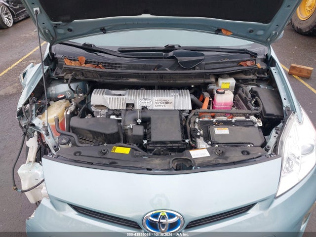 JTDKN3DU9F1911410 Toyota Prius Two